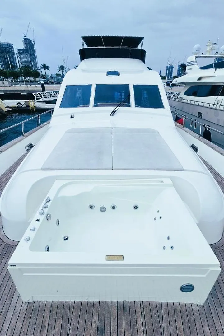 Riviera Leisure Yachts Dubai Hotel