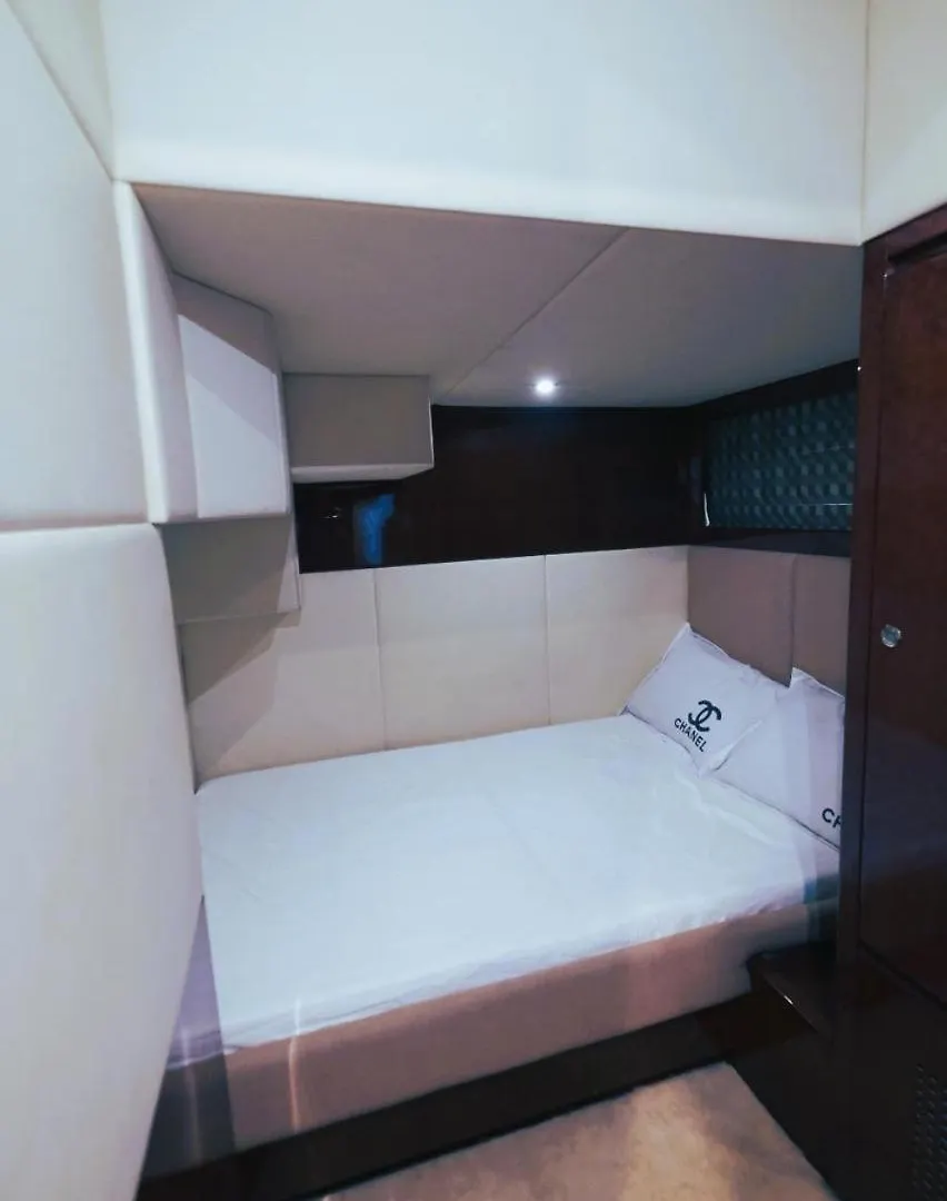 Botel Riviera Leisure Yachts Dubai Hotel