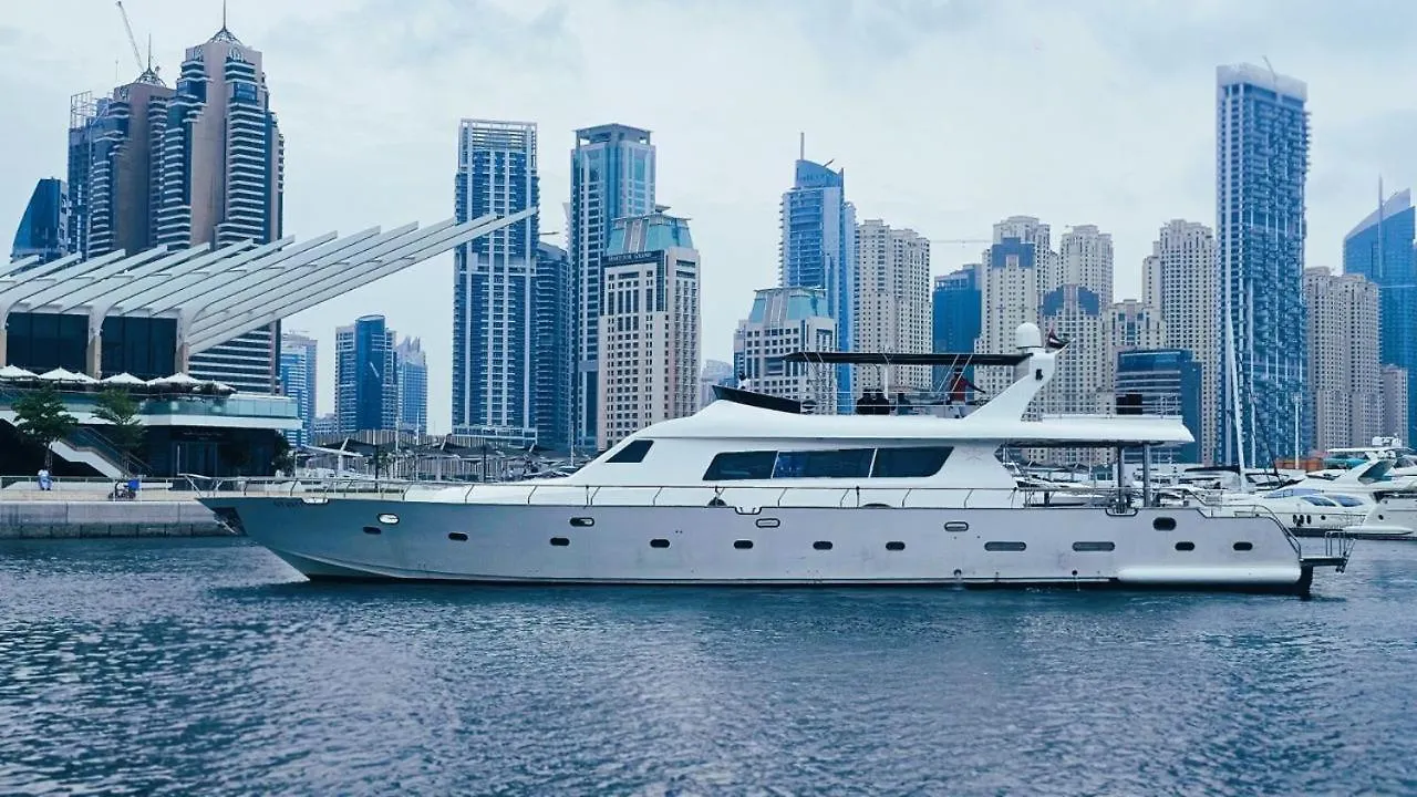 Riviera Leisure Yachts Dubai Hotel Botel