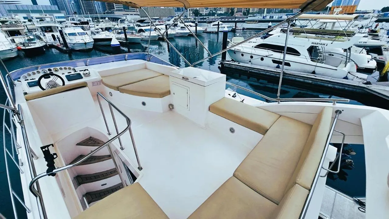 מלון Riviera Leisure Yachts דובאי 0*,  איחוד האמירויות הערביות