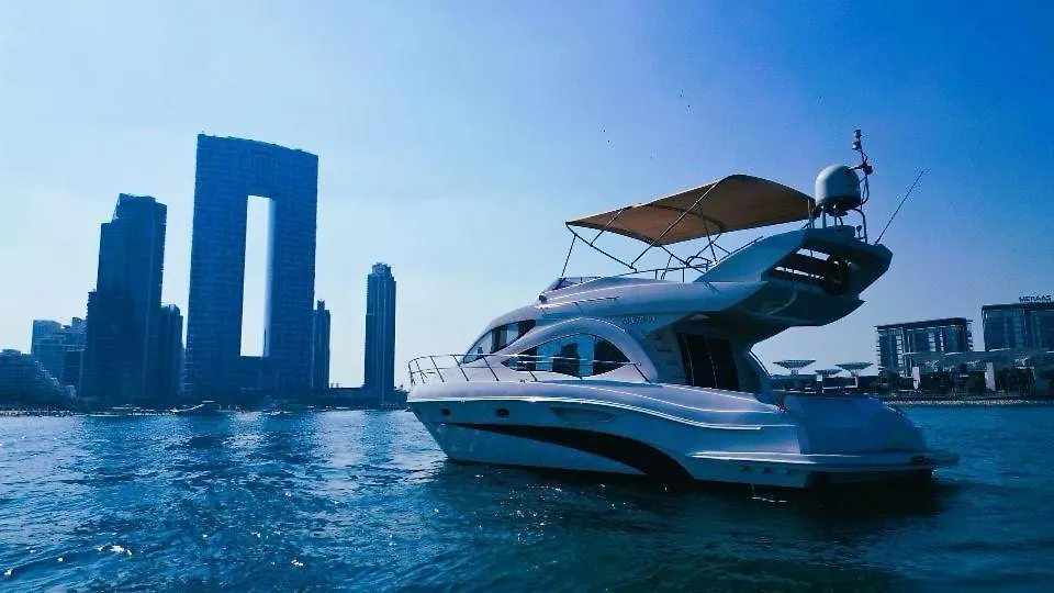 Riviera Leisure Yachts Dubai Hotel