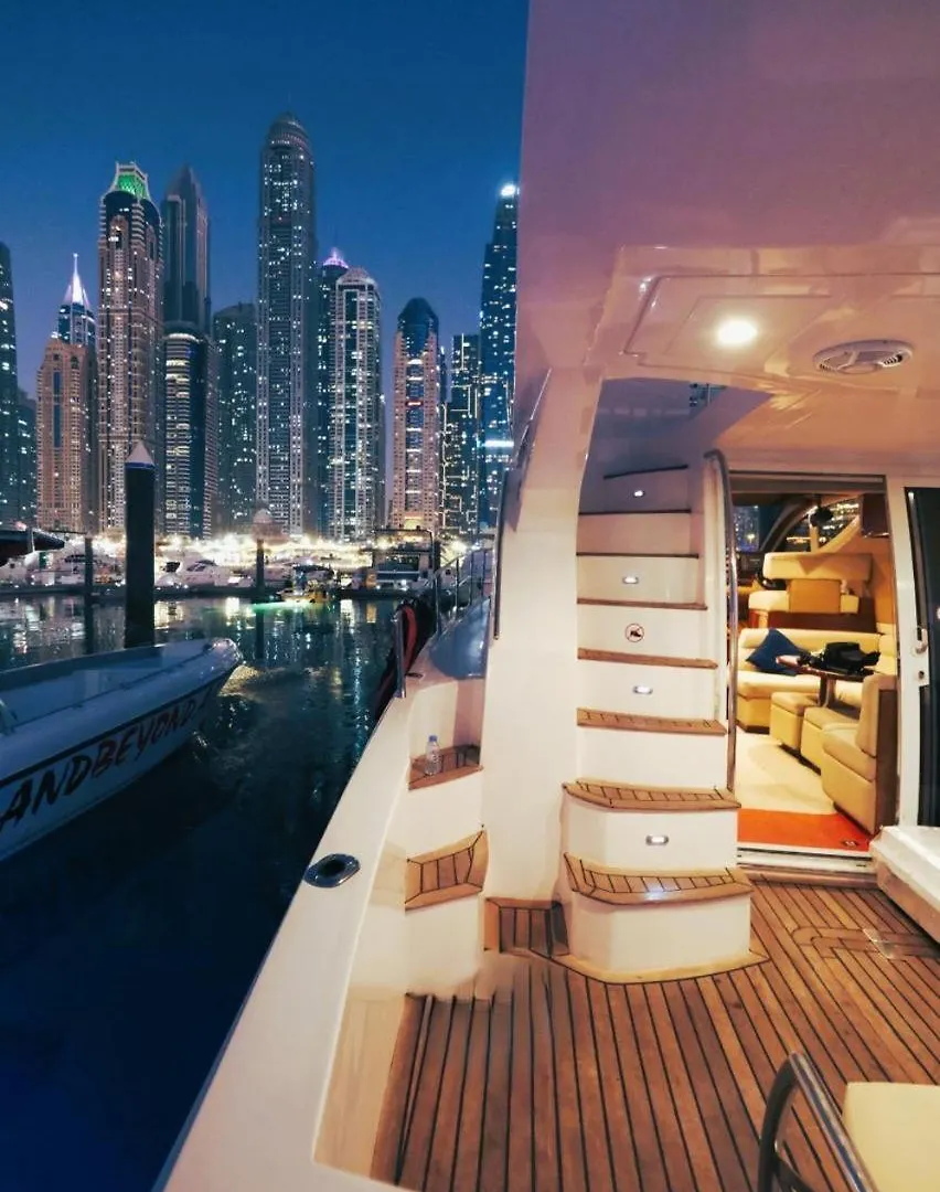 Riviera Leisure Yachts Dubai Hotel 0*,